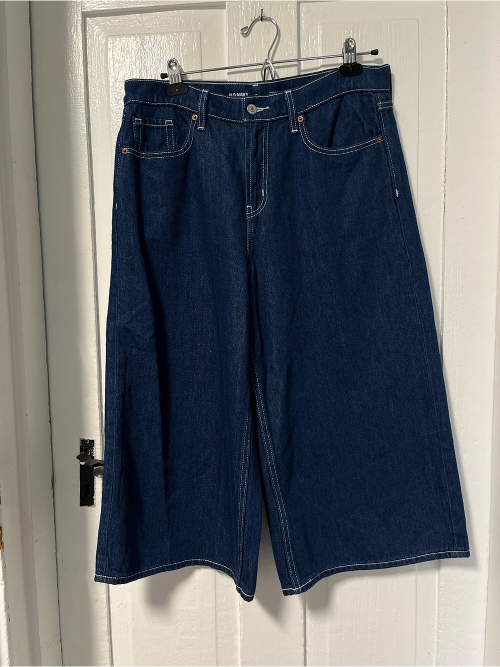 Old Navy Baggy Wide-Leg Culotte Jeans Blue Drapey Denim size 10 - Picture 2 of 10